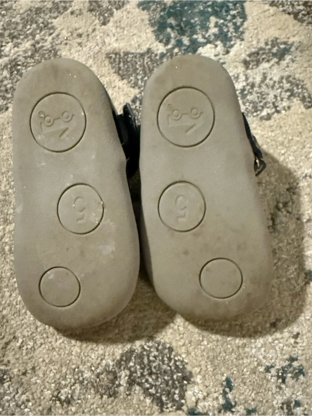 See Kai Run patent leather Mary Janes